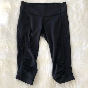 Lululemon Black Cropped Leggings 8